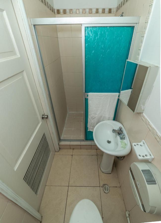 Hostal Amador Familiar Панама Сити Екстериор снимка