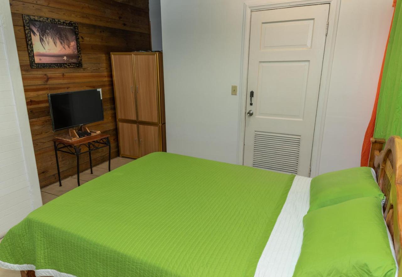 Hostal Amador Familiar Панама Сити Екстериор снимка