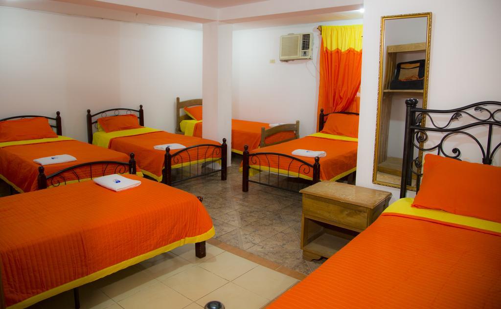 Hostal Amador Familiar Панама Сити Екстериор снимка