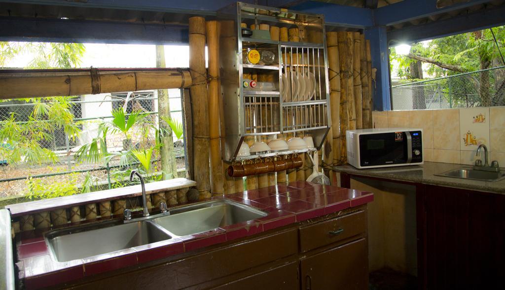 Hostal Amador Familiar Панама Сити Екстериор снимка